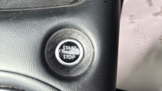 Nissan Juke 1.0 DiG-T 114 N-Connecta 5dr Petrol Hatchback